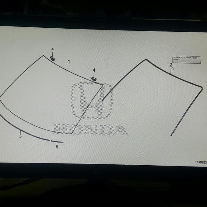 ready karet / kaca depan brio mobilio