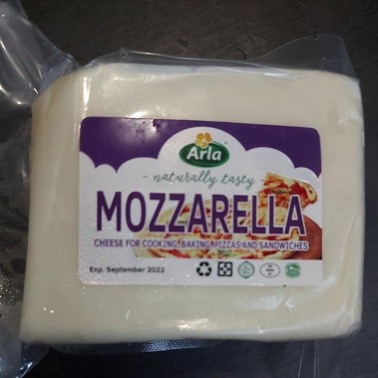 

Baru Keju Mozzarella Arla 1kg Halal Mulur Import - Topping Pizza Meleleh
