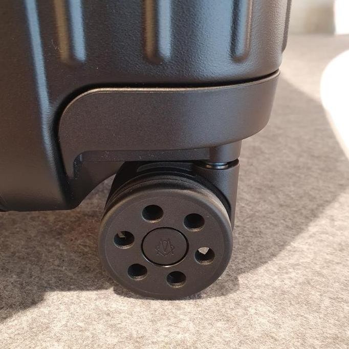 ready ORIGINAL RIMOWA HYBRID CABIN LVMH (LIMBO)