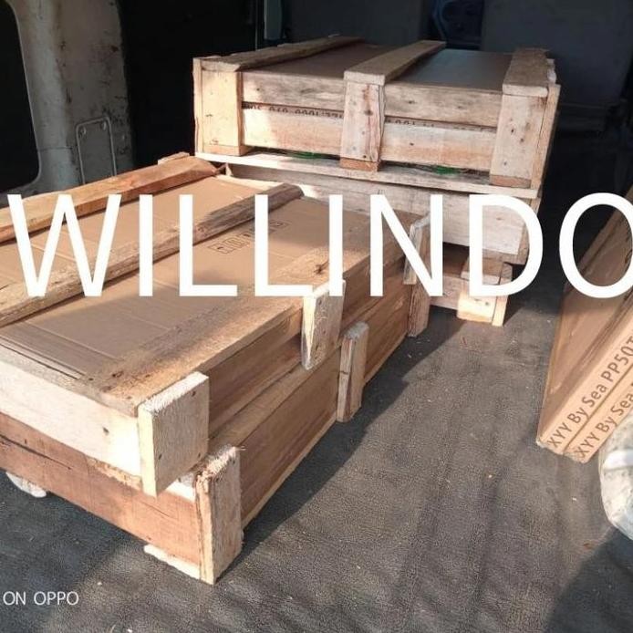 

Packing Kayu 150Wp - 160Wp - 170Wp Poly - Mono Pallet
