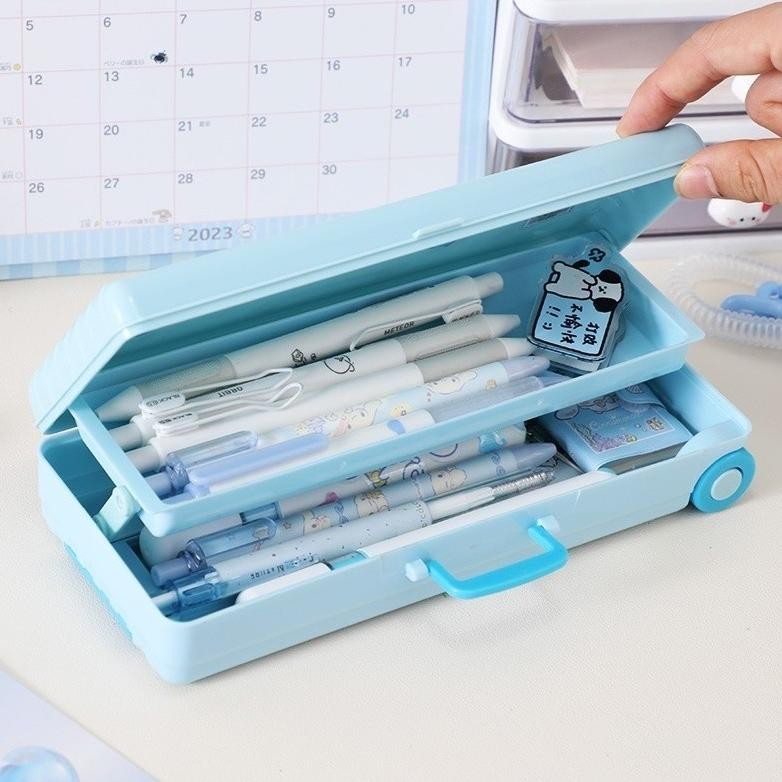 

JH8 COD(Gratis Sanrio Stiker)DIY Kotak Alat Tulis Bentuk Bagasi Kreatif Portabel Kapasitas Besar Penyimpanan Lapisan Ganda Kotak Pensil Anak-anak Siswa Kuromi/Melody/Yugui Anjing/Pacha Anjing