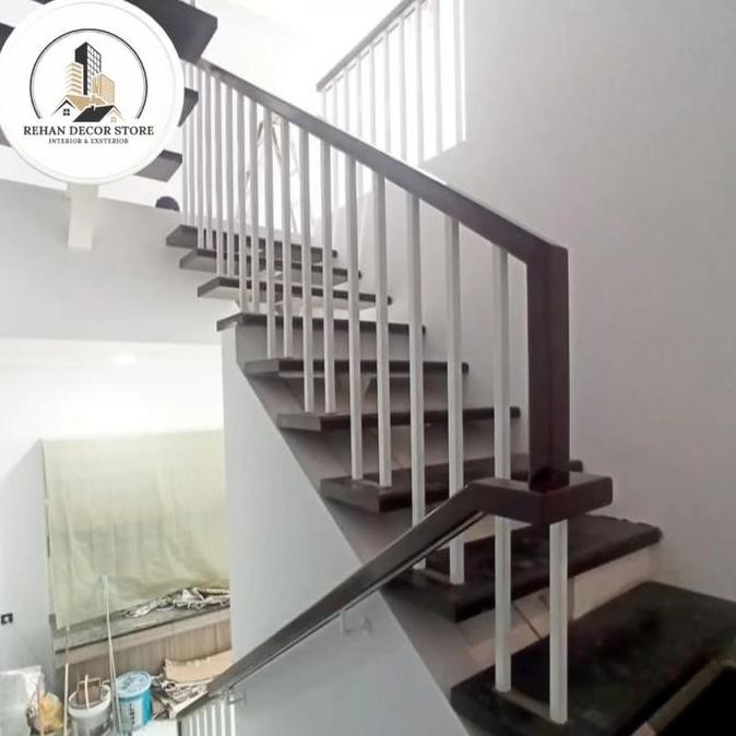 Railing tangga rumah minimalis kekinian