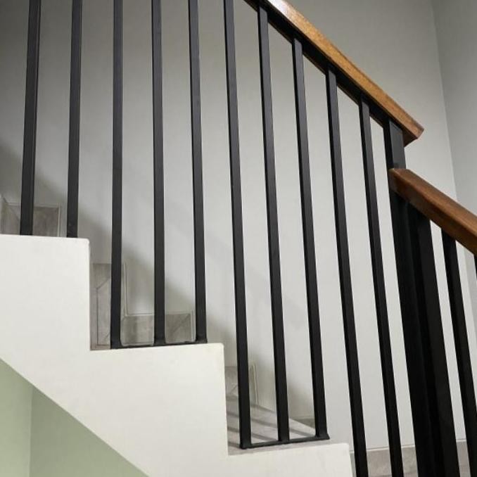 raling tangga rumah minimalis