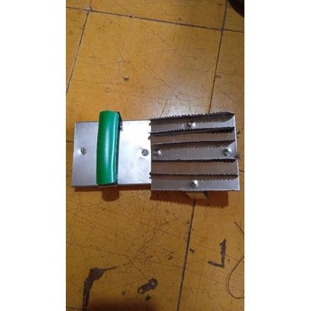 roskam buat bulu kuda AST