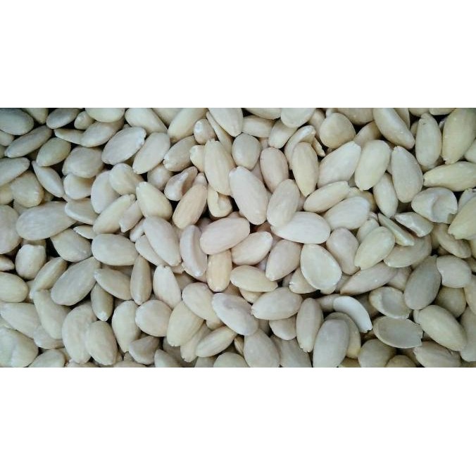 

almond blanced whole 1kg / kacang almond blance termurah