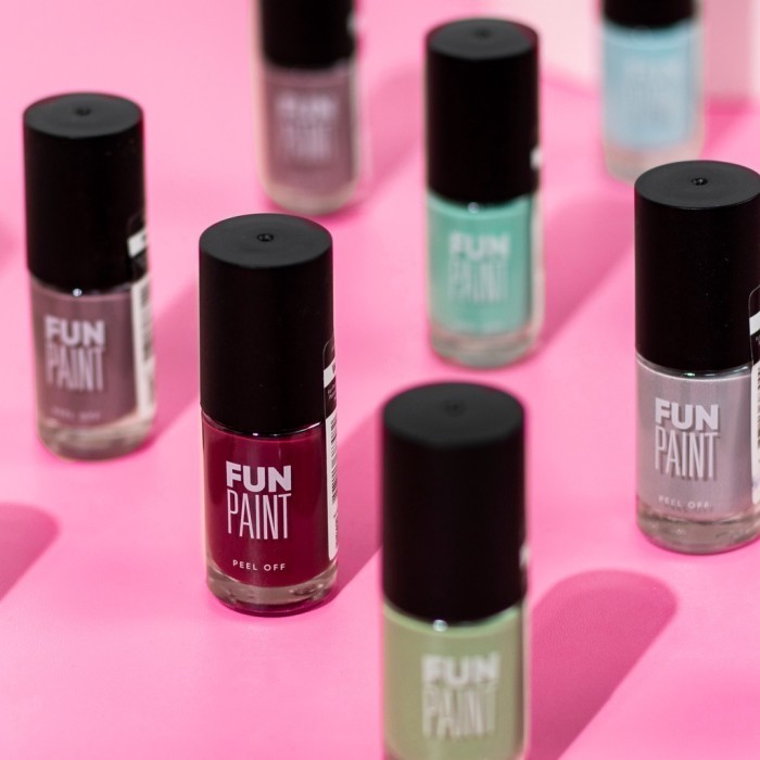 Miniso Kutek / Fun Paint Peel Off Nail Polish