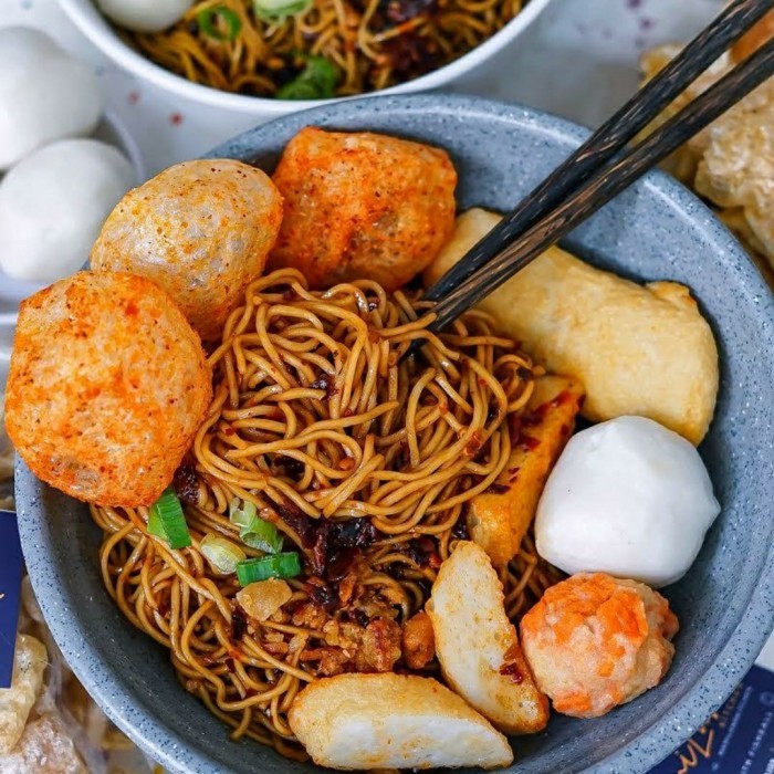 

PROMO! Dried Mee Pok Noodle (Mie Kecil)