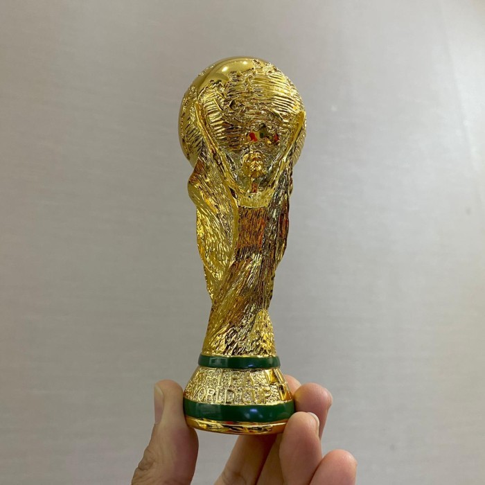Miniatur Replika Trofi Piala Dunia 14cm / Miniatur Trofi Piala Dunia