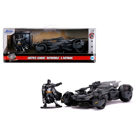 Jada 1/32 Justice League Batmobile and Batman Figure