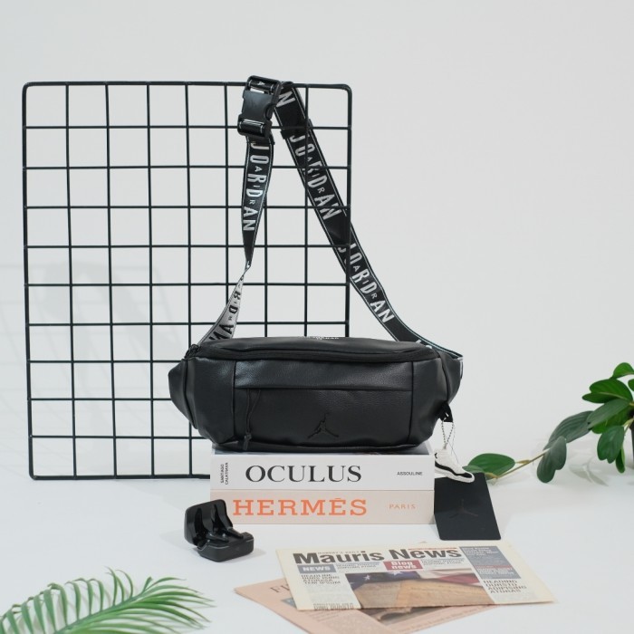 Nike Air Jordan Waistbag - Belt Bag Logo Leather Black Original 100%