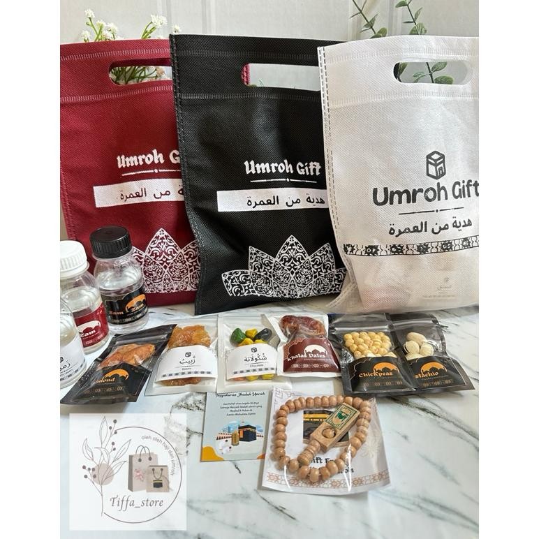 

zoe (100pcs) oleh oleh umroh / paketan oleh oleh umroh kemasan goodiebag