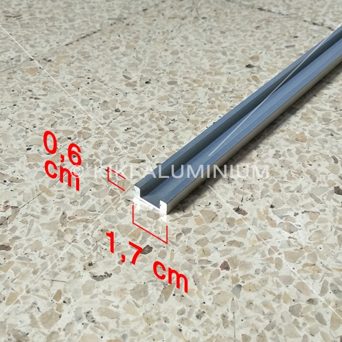 Rel Bawah Showcase / Etalase (2287) - Tebal 1,2 mm / 3 mm - P. 6 meter