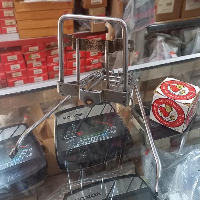 Promo RAK BAGASI JEPIT CEPIT DEPAN HONDA ASTREA GRAND PRIMA ORIGINAL ORI COD