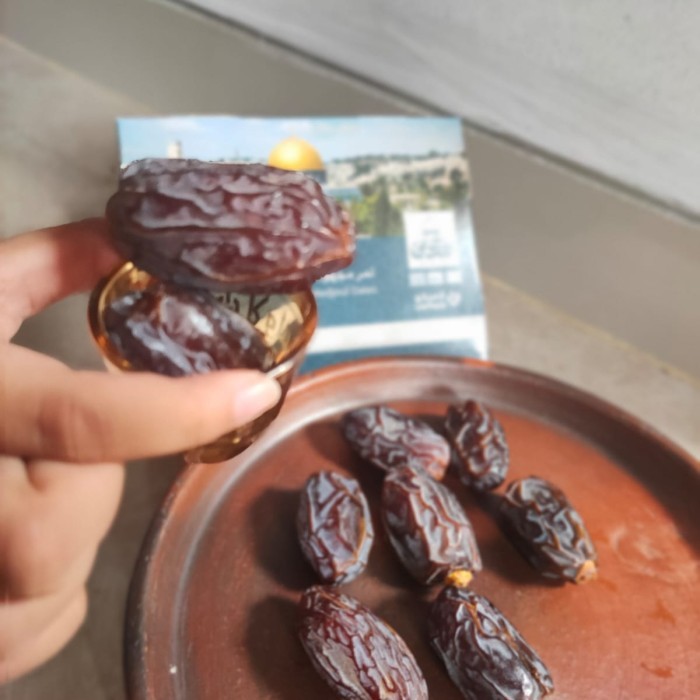 

Kurma Medjoul Palestina 1 kg Classic (Grade B) Al Quds Dates
