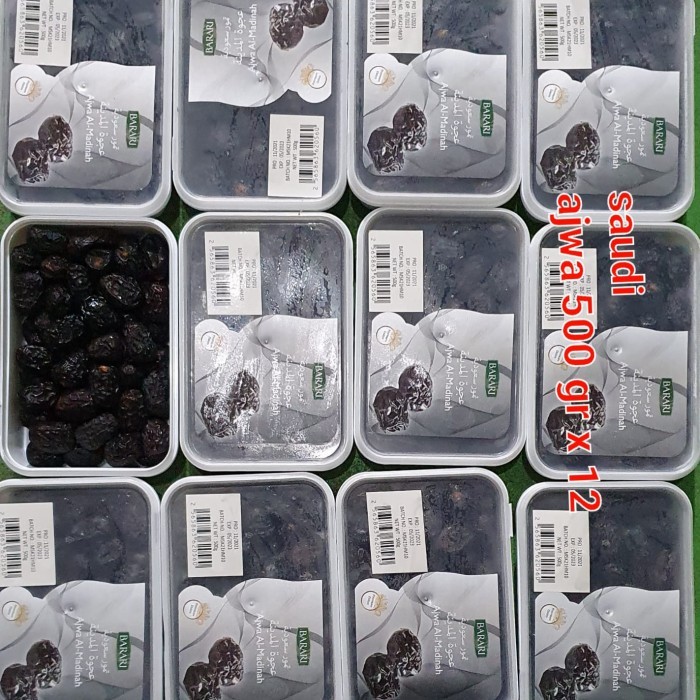 

Kurma Ajwa 500gram tupperware