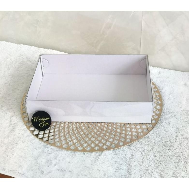 

TERMURAH BOX MIKA SESERAHAN - DUS HANTARAN - KOTAK SOUVENIR 31x21x7 - WK (ISI : 10 PCS) an-114