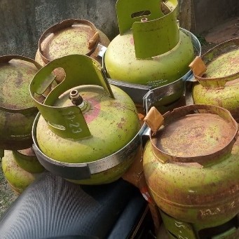 PROMO SPECIAL KERANJANG GAS BESI TABUNG GAS 3KG DAN GALON UNTUK MOTOR KODE 1143
