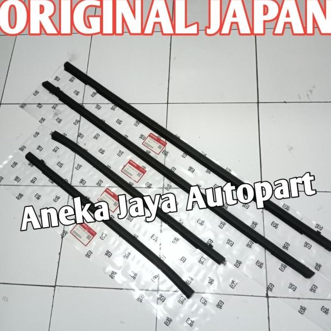 pelipit karet kaca luar Honda Jazz GD3 2004-2007 original 1set 4pcs