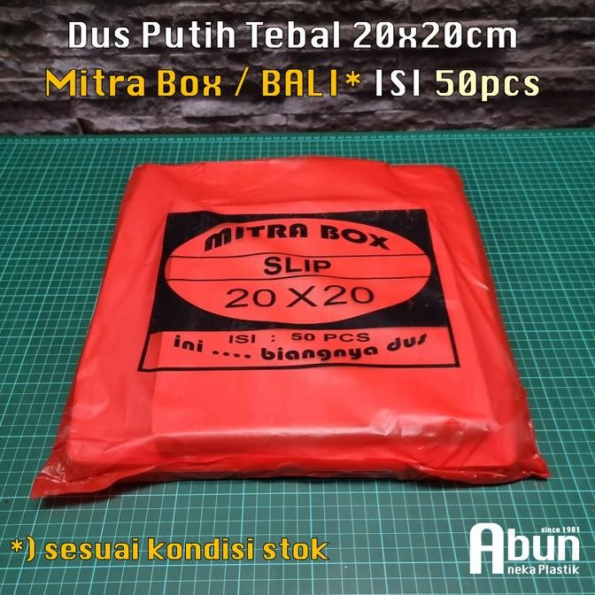 

READY STOCK DUS NASI BALI 20X20 PUTIH. ISI 50PCS !!!!!