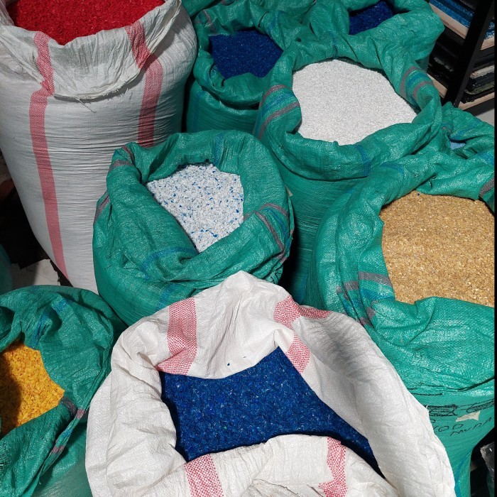 PLASMA Biji Plastik Daur Ulang Recycle Plastic HDPE LDPE PP Inject Blowing BM Gilingan Flake Pelet