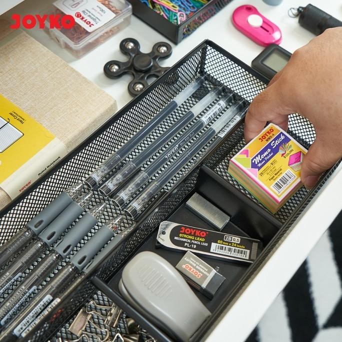 

Grosir Desk Set Pen Holder Tempat Alat Tulis Jaring Jala Joyko Ds-30