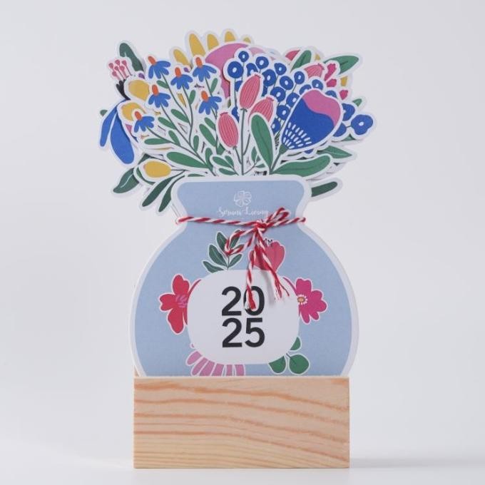 

Promo Seruni Living Kalender Motif Bunga Cantik Sekaligus Sebagai Hiasan Meja