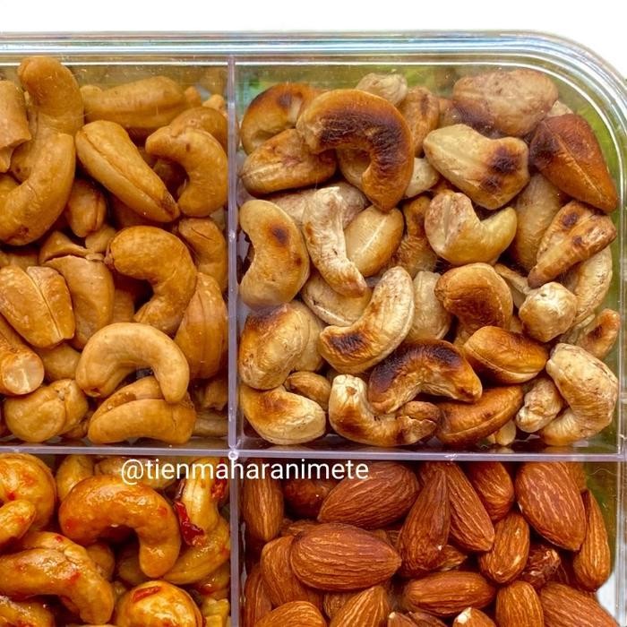 

BARANG TERLARIS Toples 4 Rasa-Rasa Kacang Mete Almond Empat Mede Balado Panggang Organik Cemilan