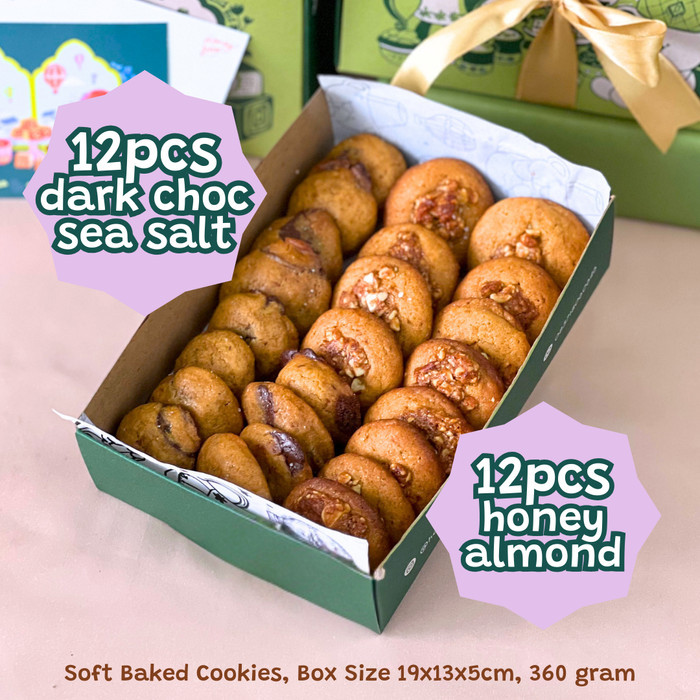 

PROMO !!! SALE TERLARIS SKY BOX 24PCS HAMPERS RAMADAN IDUL FITRI LEBARAN KUE KERING COOKIES READY