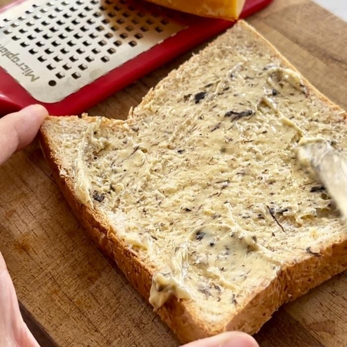

Viral Truffle Butter Bundling Isi 2 - Mentega Jamur Truffle Honestfood, Mentega Premium, Topping