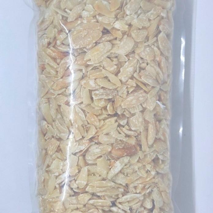

Promo 1000Gr Kacang Kenari/ Pili Nuts Panggang - Matang - Rasa Original Packing Aman