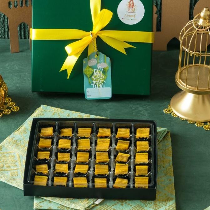 

HAMPERS PREMIUM GIFT - LAPIS LEGIT WISJMAN