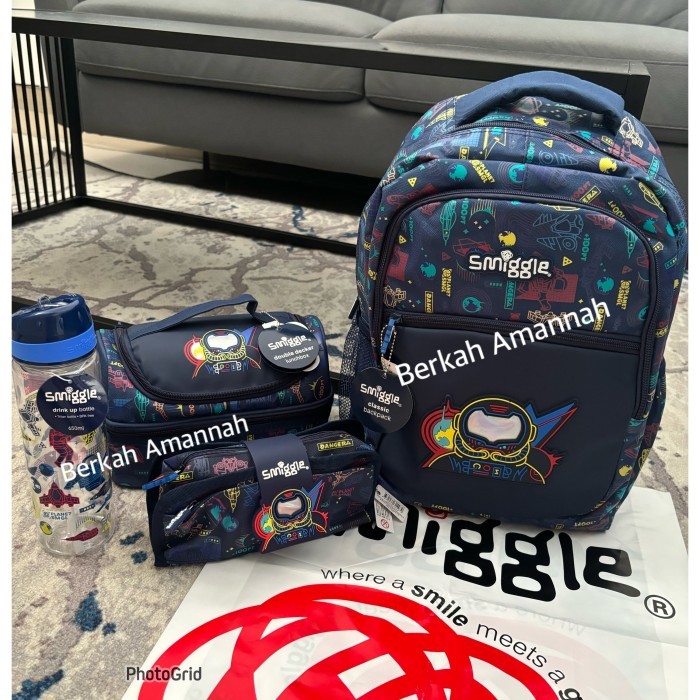 Tas Smiggle Original Beyond Astronot Paket Hemat 4Pc Tas Lunchbag Botol Tempat Pensil