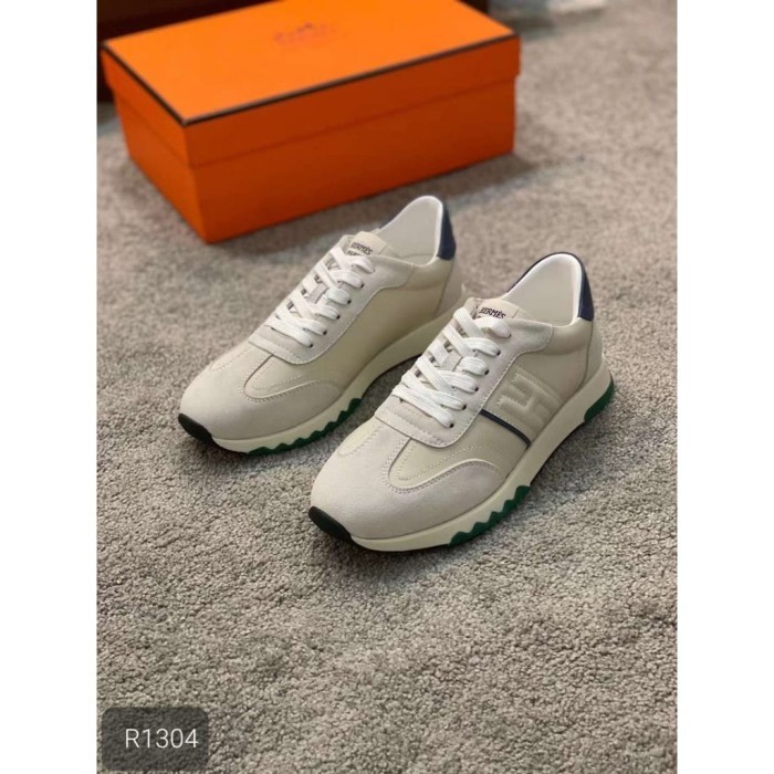 SNEAKERS PRIA BRANDED TERBARU PUTIH SEPATU SPORT RUNNING SANTAI TERLARIS PRIA WANITA MASA KINI SEPAT