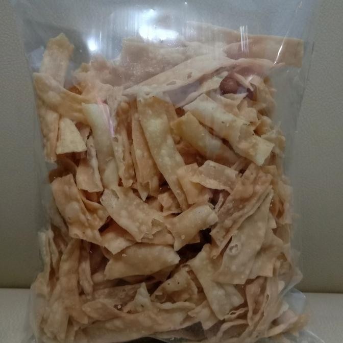 

KERIPIK / STIK BAWANG UKURAN 500GRAM ENAK DAN RENYAH ORIGINAL