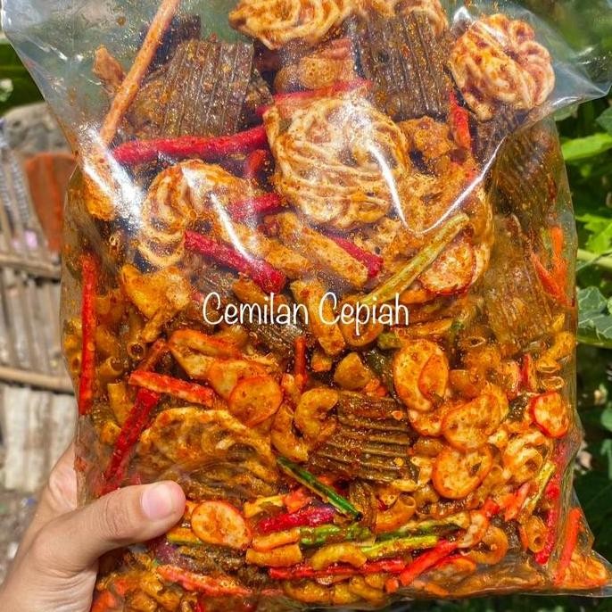 

SEBLAK CAMPUR KERUPUK MIX BASRENG/PEDO/KERUPUK JENGKOL/KERUPUK BETON/BASRENG/KERUPUK BAWANG 1KG PEDAS DAUN JERUK ORIGINAL