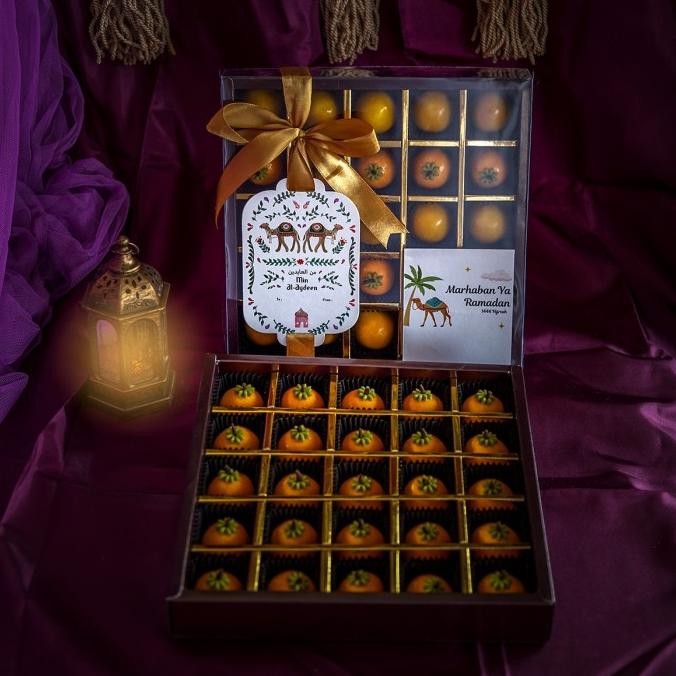 

READY HAMPERS KUE NASTAR BOX PREMIUM IMLEK MIX WYSMAN ENAK MURAH