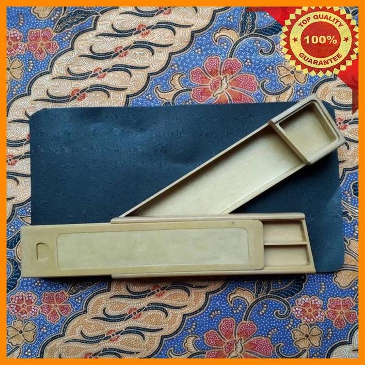 

[MAC] COLLECTOR EDITION MADE IN TAIWAN - KOTAK PENSIL JADUL