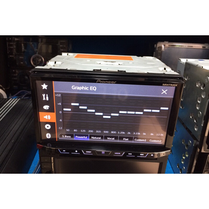 Head unit Pioneer AVH X5850BT istimewa