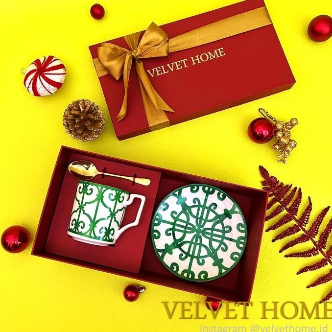 

SET Hampers Gelas mug piring Kado Natal Imlek Lebaran Idul fitri ultah ABD