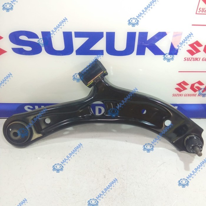 lower arm ball joint assy suzuki Ertiga ori. - KANAN