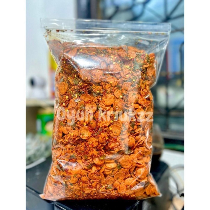 

PROMO Kripik Sosis Ayam Goreng Viral Pedas Rempah Daun Jeruk Camilan Sosis Goreng Balado Sosis