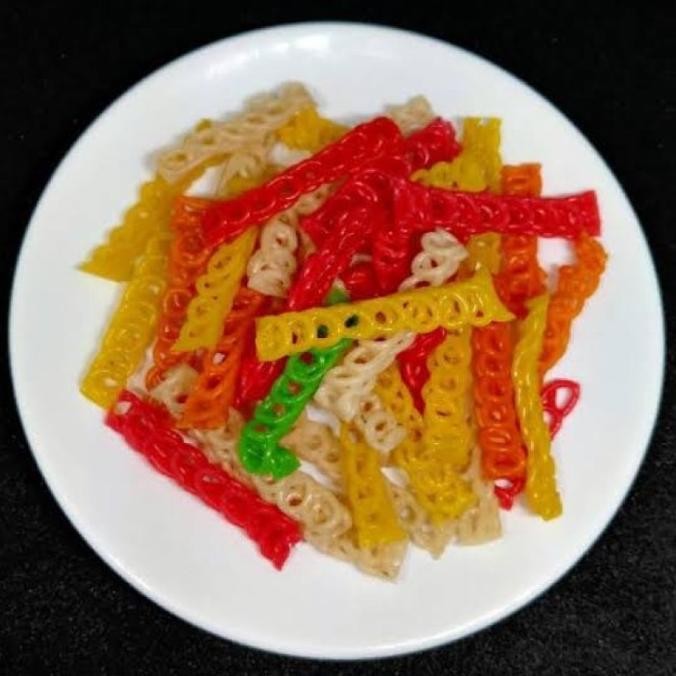 

KERUPUK TANGGA / TARAJE 5KG TOPPING SEBLAK TMS