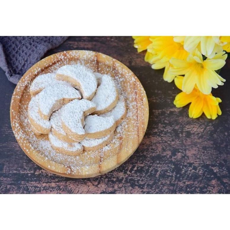 

COD Kue Putri Salju / Kue Kering Putri Salju Isi 250 gram Cemilan Keluarga gk-61