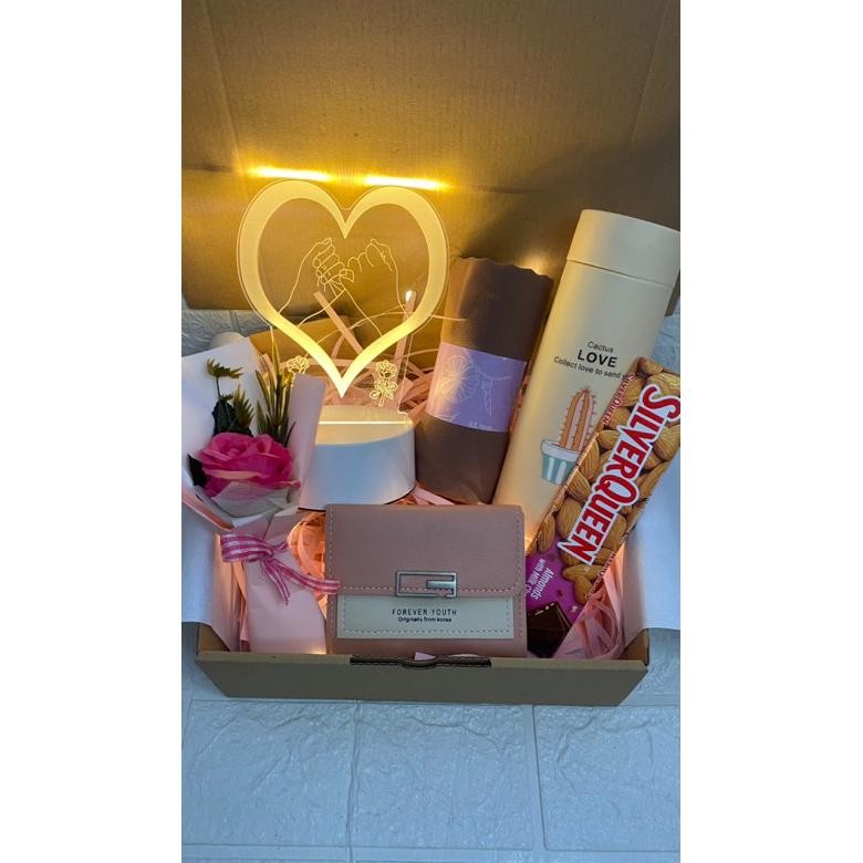 

COD Aralia-KADO ULANG TAHUN KADO SPESIAL HAMPERS SPESIAL KADO CEWEK KADO ANNIVERSARY KADO VALENTINE HADIAH WISUDA KADO LED 3D HAMPERS ULANG TAHUN Am67