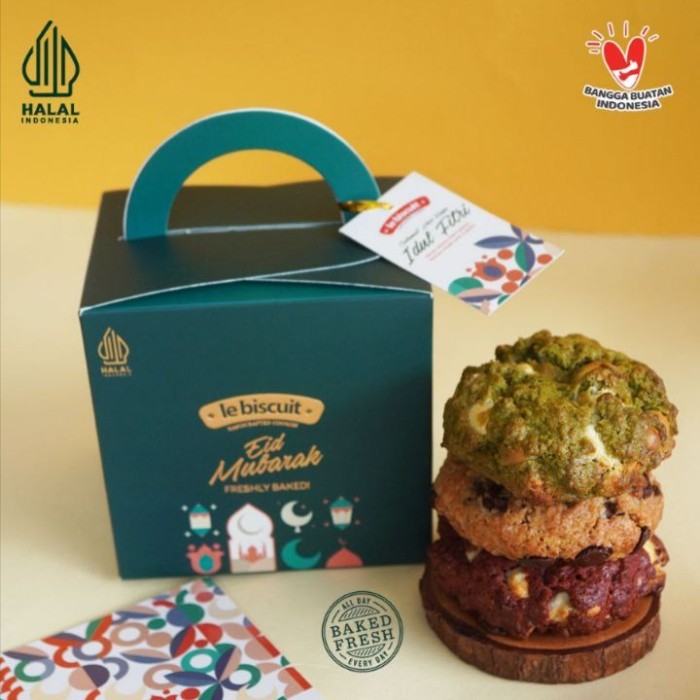 

New! le biscuit Parcel Hampers Lebaran Idul Fitri - 1 Box 3 Giant Cookies Idul Fitri