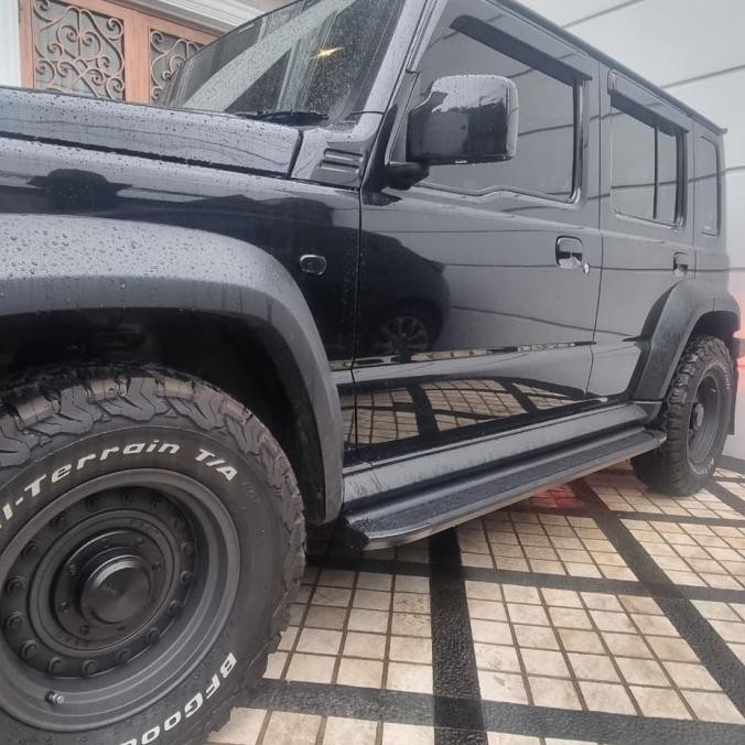Footstep Suzuki Jimny 5Pintu