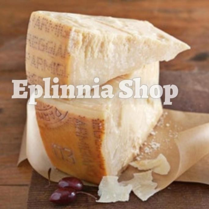 

SIAP KIRIM PARMIGIANO REGIANO CHEESE 200 GR KEJU PARMIGIANO REGIANO IMPORT ITALIA