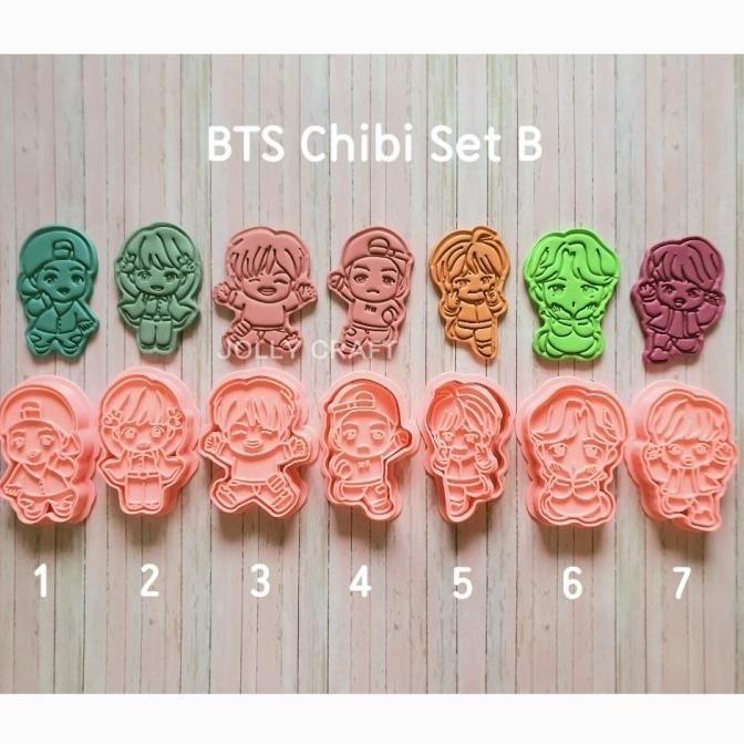 

SIAP KIRIM COOKIE CUTTER BTS CHIBI SET B 1-7 SIZE 8 CM (PILIH 1 MOTIF)