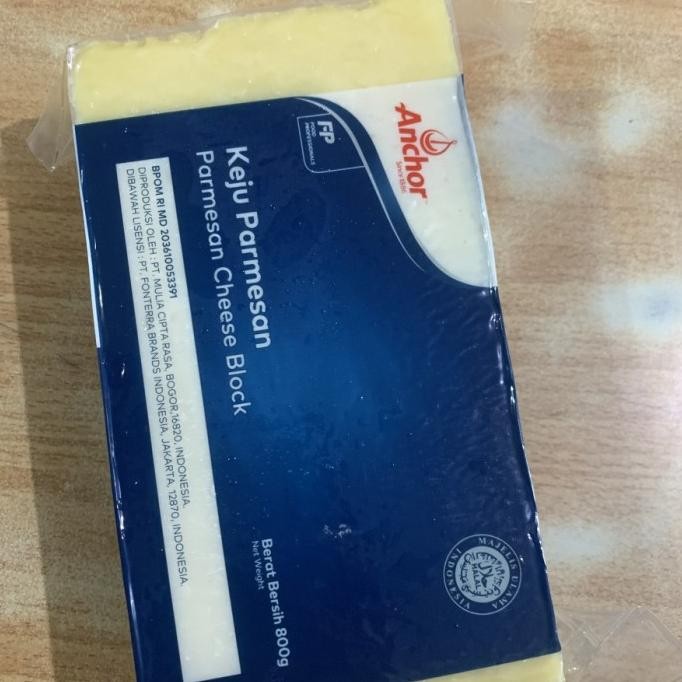 

SIAP KIRIM ANCHOR PARMESAN CHEESE BLOK 800GR KEJU PARUT PARMESAN