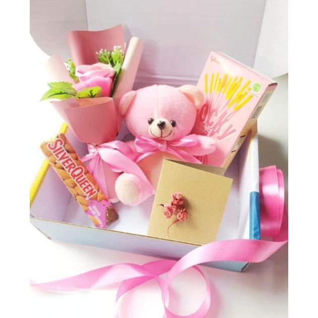 

COD (S) SNACK BOX PINK BUNGA Kado Ulang Tahun/ Kado Wisuda/ Kado Anniversary / Paket PINK / sahabat / wisuda sidang fbx-4
